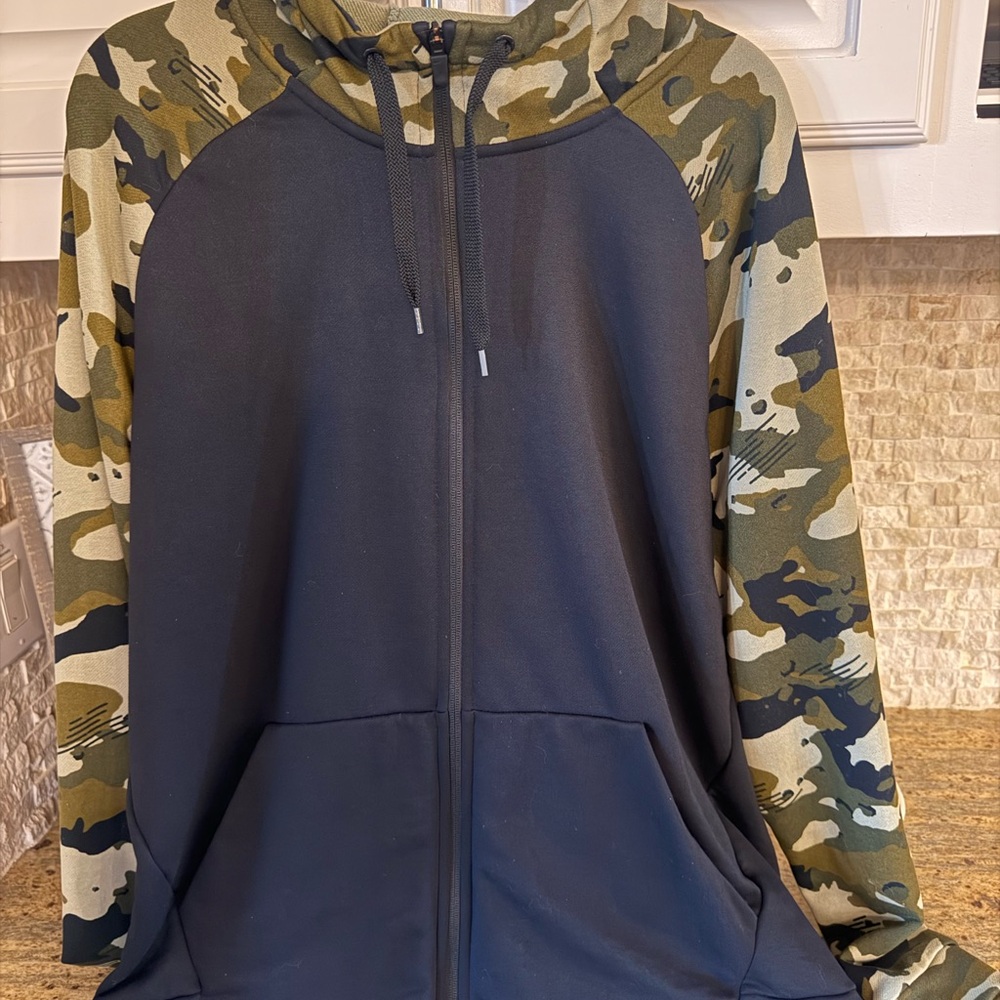 Nike Black Dri-FIT hoodie jacket